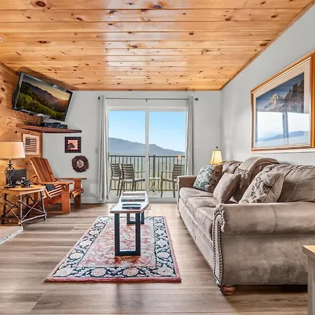 Whispering Woods Condo